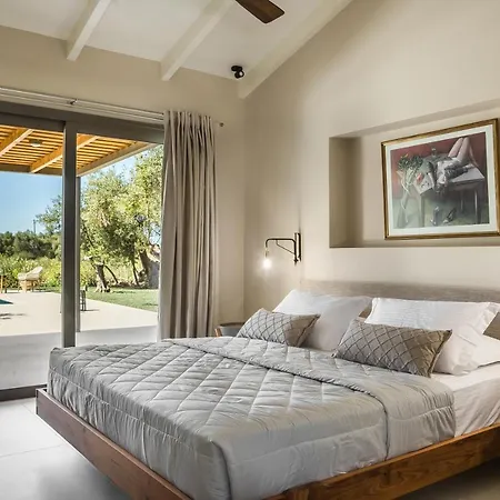 Virginia Villa *